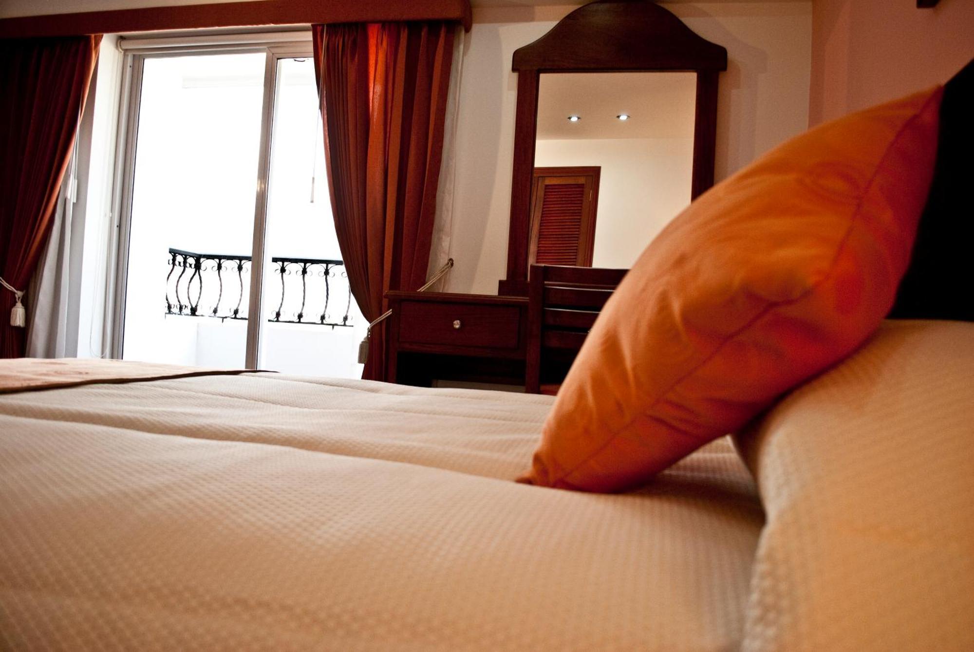 Blu Inn Hotel Bogotá Extérieur photo